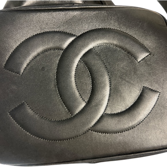Chanel CC Stitch bucket bag 80’s - 1990’s vintage ✨logo bottom✨🦄 - Picture 12 of 17